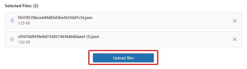アップロード対象として選択された複数のJSONファイルが一覧で表示され、「Upload files」ボタンが強調されている。